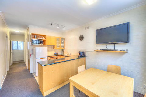 Snow Ski Apartments 09 - Accommodation Tasmania 6