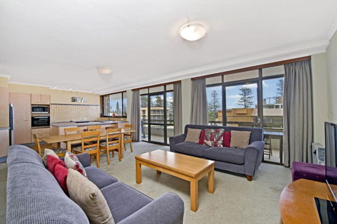 Akuna 14 6 Joffre Street - Accommodation Tasmania 6