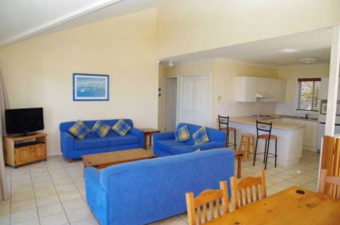 Breakers 1 13 East Street - Accommodation Tasmania 3