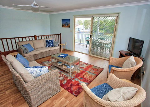 Bimbimbi 1 11 Willow Street - Accommodation Tasmania 2