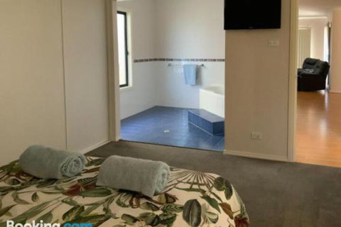 Endeavour 6 - Accommodation Tasmania 3