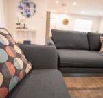 Contemporary Esprit with river reserve access - Accommodation Tasmania