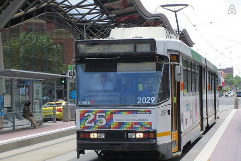A Cozy & Comfy Studio Next To Southern Cross - Accommodation Tasmania 5
