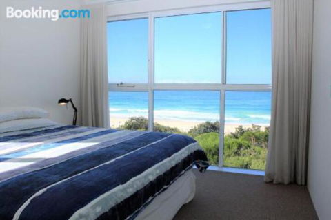 BARANBALEE WEEKLY ONLY - Accommodation Tasmania 3