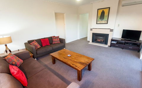 Point Lonsdale Holiday Apartments - Accommodation Tasmania 4