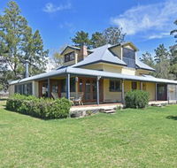 Soldiers Cottage picturebook vineyard home - Accommodation Tasmania