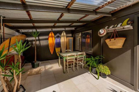 SUNSET BEACH SHACK On SURF - Accommodation Tasmania 5