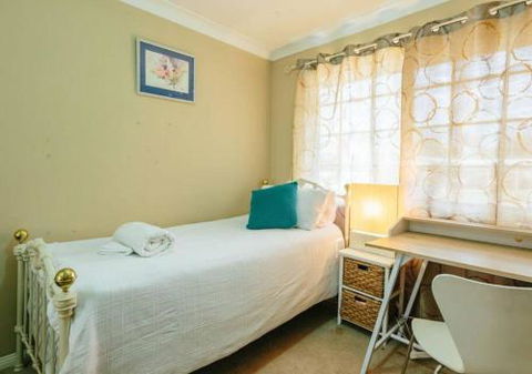 Comfortable Outdoor Entertaining Lake Walks - Accommodation Tasmania 1