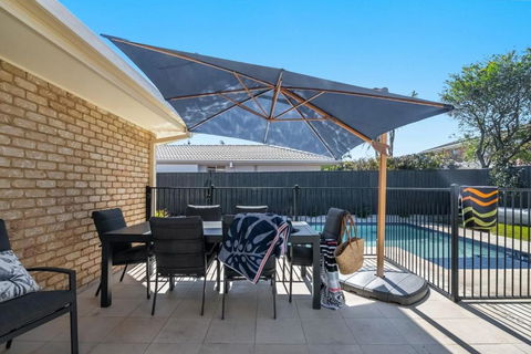 Lazy Days In Lennox - Accommodation Tasmania 2
