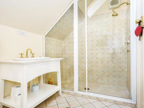 LAVENDER COTTAGE Alpine Southern Highlands 4pm Check Out Sundays - Accommodation Tasmania 1