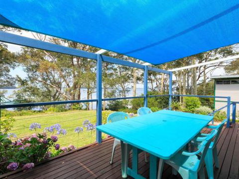 WIRANI On The WATER Sanctuary Point 4pm Check Out Sundays - Accommodation Tasmania 0