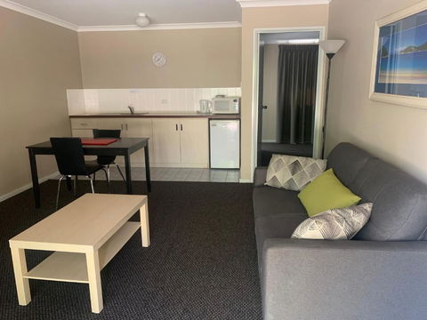 Praemorsa - Accommodation Tasmania 1