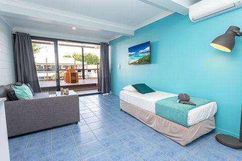 Airlie Sun & Sand Accommodation 2 - Accommodation Tasmania 4