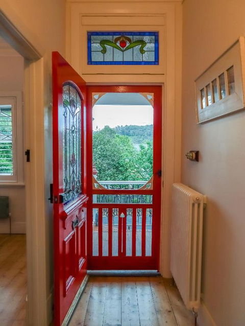 Vintage Charm On St. Leonards - Accommodation Tasmania 1