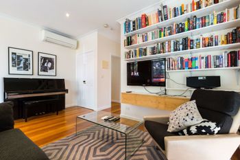KIM 2BDR West Melbourne Apartment - Accommodation Tasmania 0