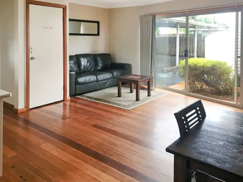 Home Near Shops & Beach - Accommodation Tasmania 4