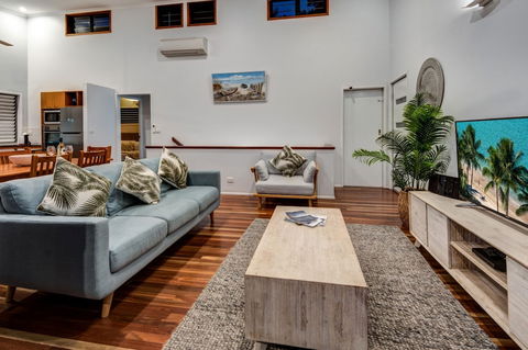 Casuarina 18 Ocean View - Accommodation Tasmania 6