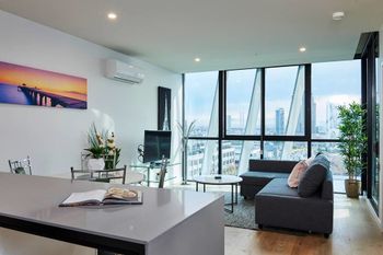 Stunning Harbour & City View Loft - Accommodation Tasmania 0