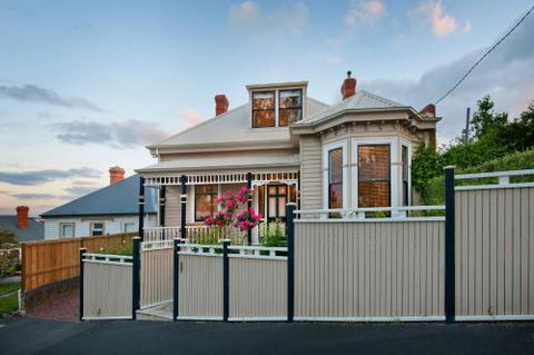 Library House - Accommodation Tasmania 2