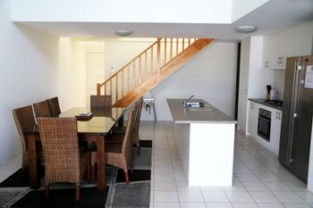 Waters Edge - Accommodation Tasmania 3