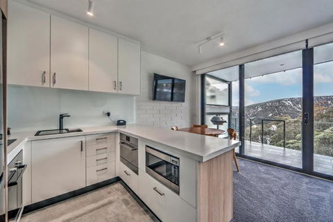 Snow Ski Apartments 23 - Accommodation Tasmania 2