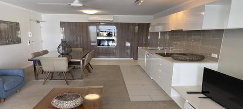 Airtrip Apartments On Carlyle St. Mackay - Accommodation Tasmania 3