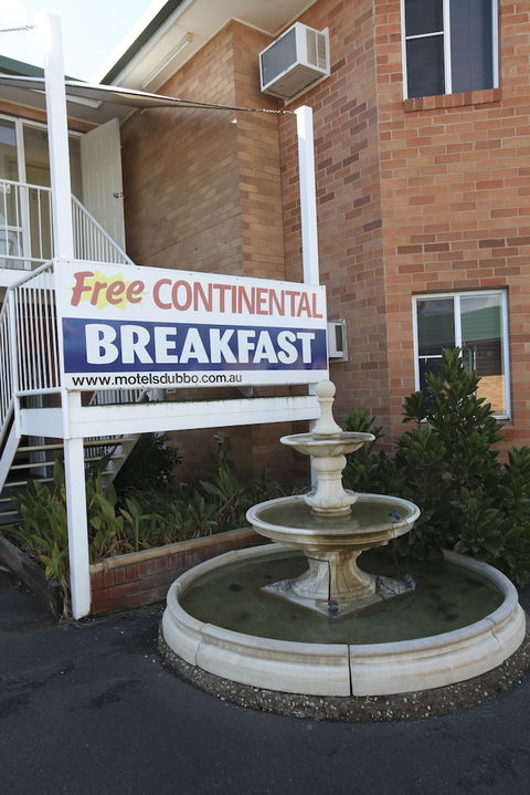 Across Country Motor Inn - Accommodation Tasmania 4