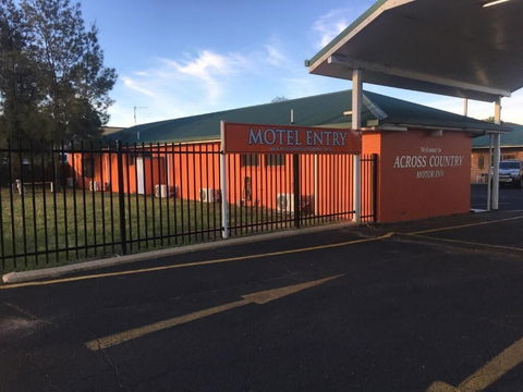 Across Country Motor Inn - Accommodation Tasmania 1