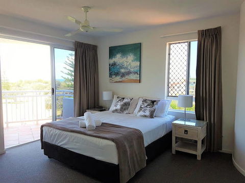 Beachside Resort - Accommodation Tasmania 0