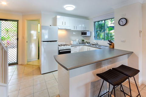 Sunset Waters Apartments - Accommodation Tasmania 3