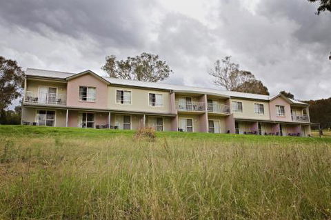 BATHURST GOLDFIELDS MOTEL On MOUNT PANORAMA - Accommodation Tasmania 1