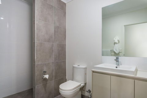 Blue Lagoon Villa B - Accommodation Tasmania 5