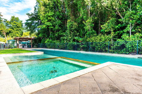 Blue Lagoon Villa B - Accommodation Tasmania 4