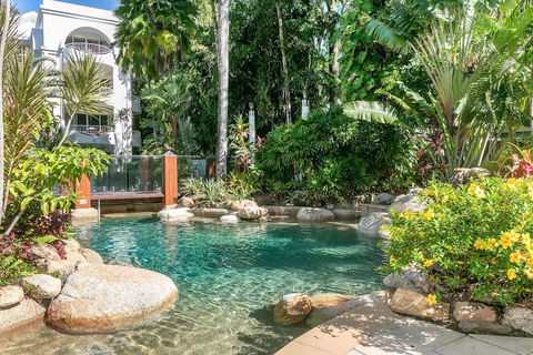 Poolside Apt In Alamanda Beachfront Resort 67 - Accommodation Tasmania 3