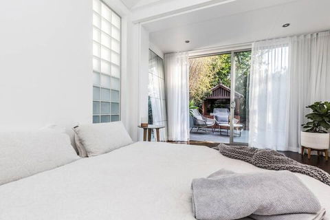 Coogee Luxury Home With Salt Water Pool & Parking - Accommodation Tasmania 7
