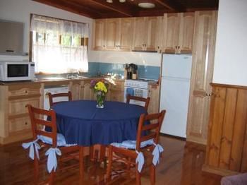 Buttercup Cottage & Private Apartment - Accommodation Tasmania 6