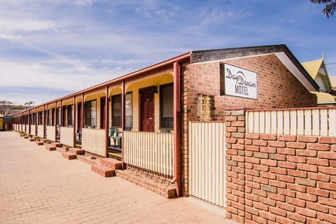 Daydream Motel And Apartments - Accommodation Tasmania 3