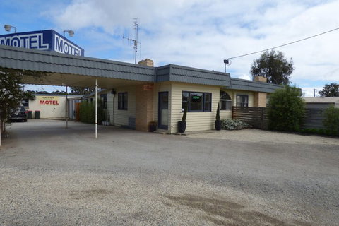 Calder Family Motel - Accommodation Tasmania 2