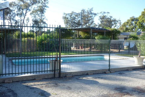 Calder Family Motel - Accommodation Tasmania 4