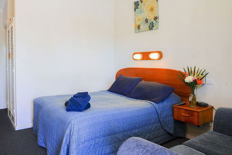 Rest Point Motor Inn - Accommodation Tasmania 3