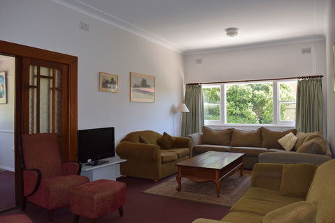 Clanwilliam - Accommodation Tasmania 0
