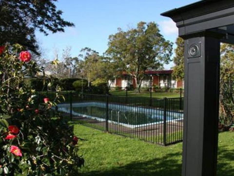 Captains Lodge International & VIP Restaurant - Accommodation Tasmania 1