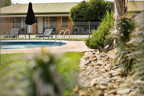 Statesman Motor Inn - Accommodation Tasmania 3
