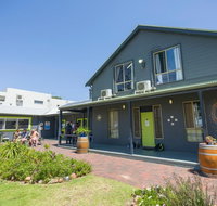Dunsborough Beachouse YHA Hostel