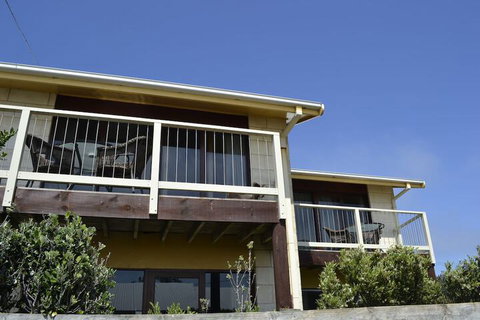 Loch Ard Motor Inn - Accommodation Tasmania 2