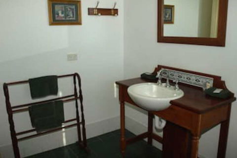 Pemberton Old Picture Theatre Holiday Apartments - Accommodation Tasmania 6