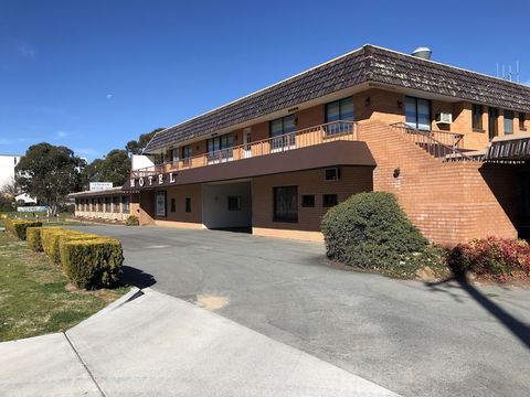 Canberra Lyneham Motor Inn - Accommodation Tasmania 1