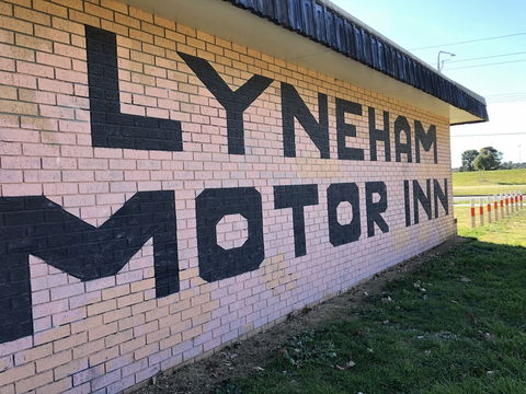 Canberra Lyneham Motor Inn - Accommodation Tasmania 0