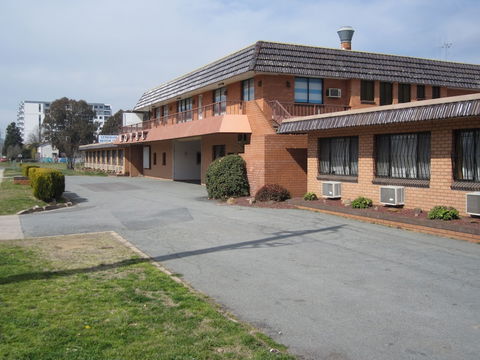 Canberra Lyneham Motor Inn - Accommodation Tasmania 2