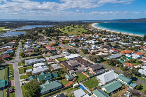 Albany Holiday Units - Accommodation Tasmania 0